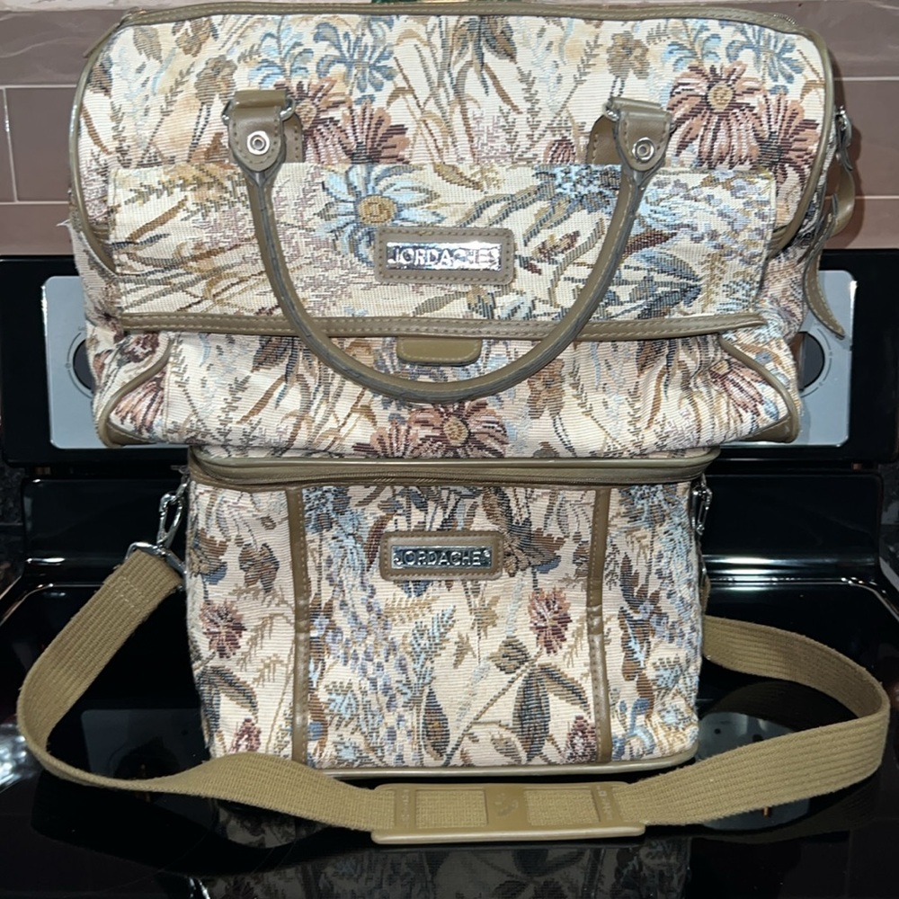 Vintage Jordache Makeup Bag Suitcase & Overnight weekender Bag.